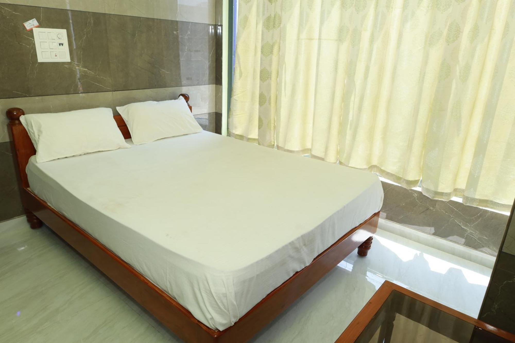 Rv Residency Hotel Wodapatti Екстериор снимка