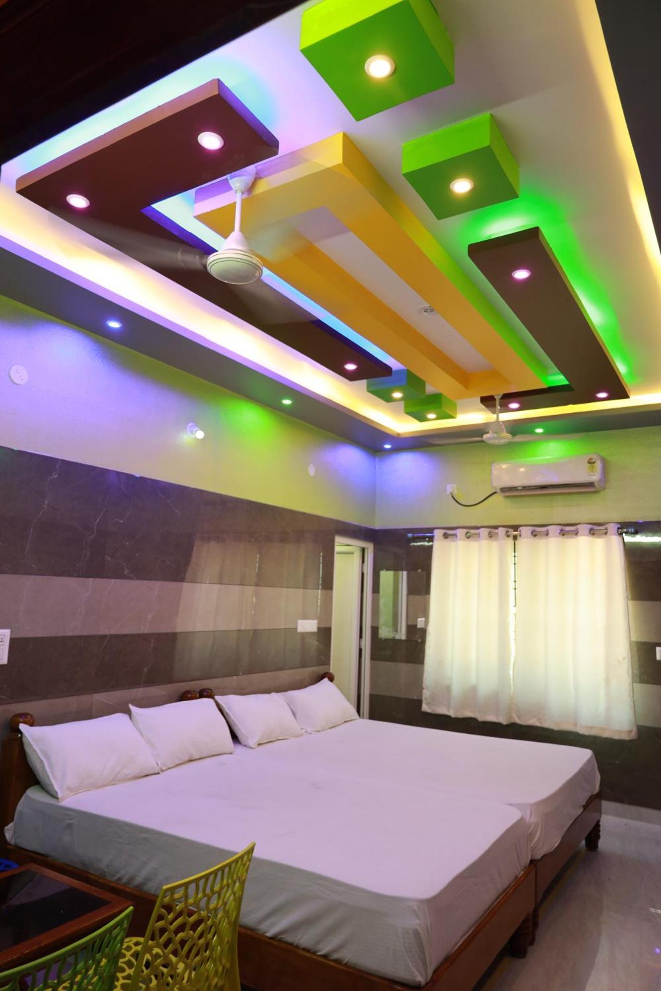 Rv Residency Hotel Wodapatti Екстериор снимка