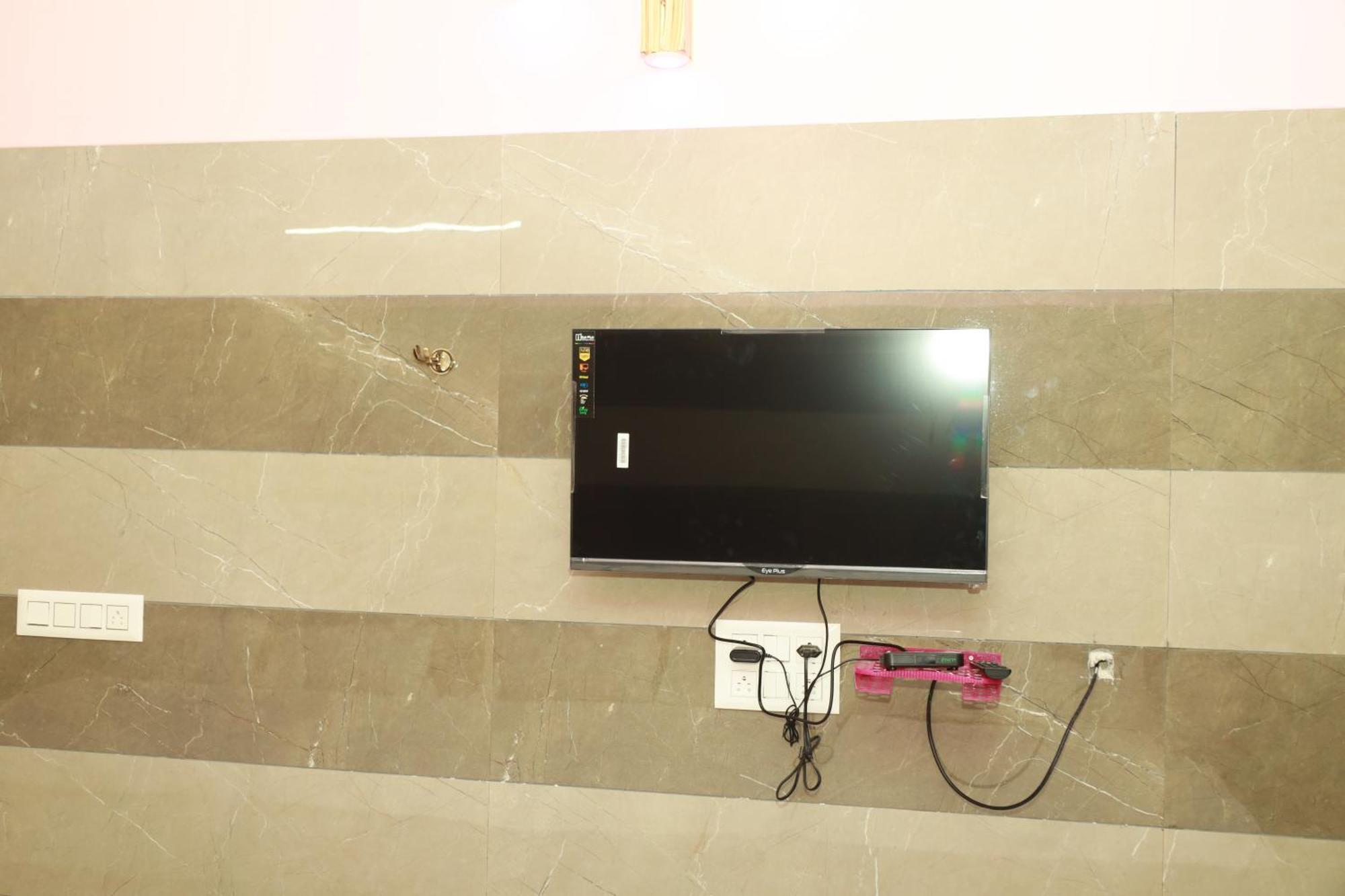 Rv Residency Hotel Wodapatti Екстериор снимка