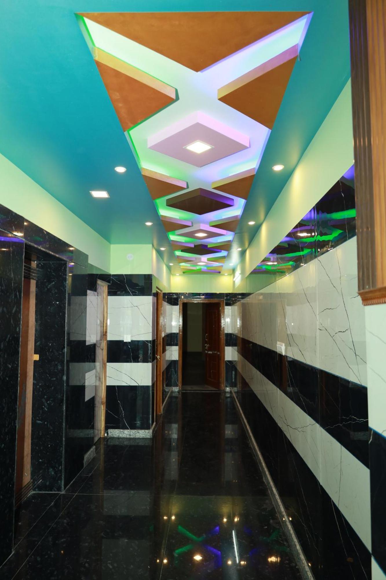 Rv Residency Hotel Wodapatti Екстериор снимка