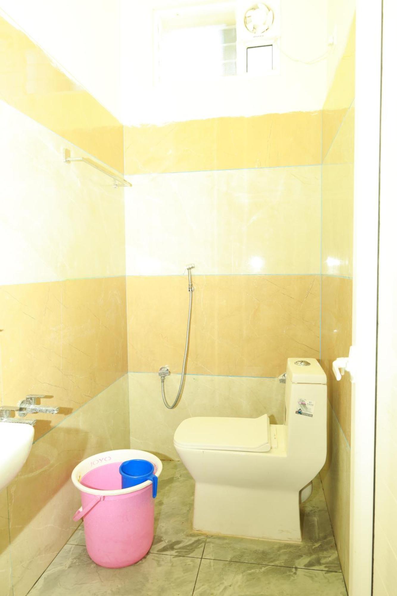 Rv Residency Hotel Wodapatti Екстериор снимка